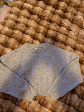 SHEIN Heather Grey Cropped Crewneck Sweater